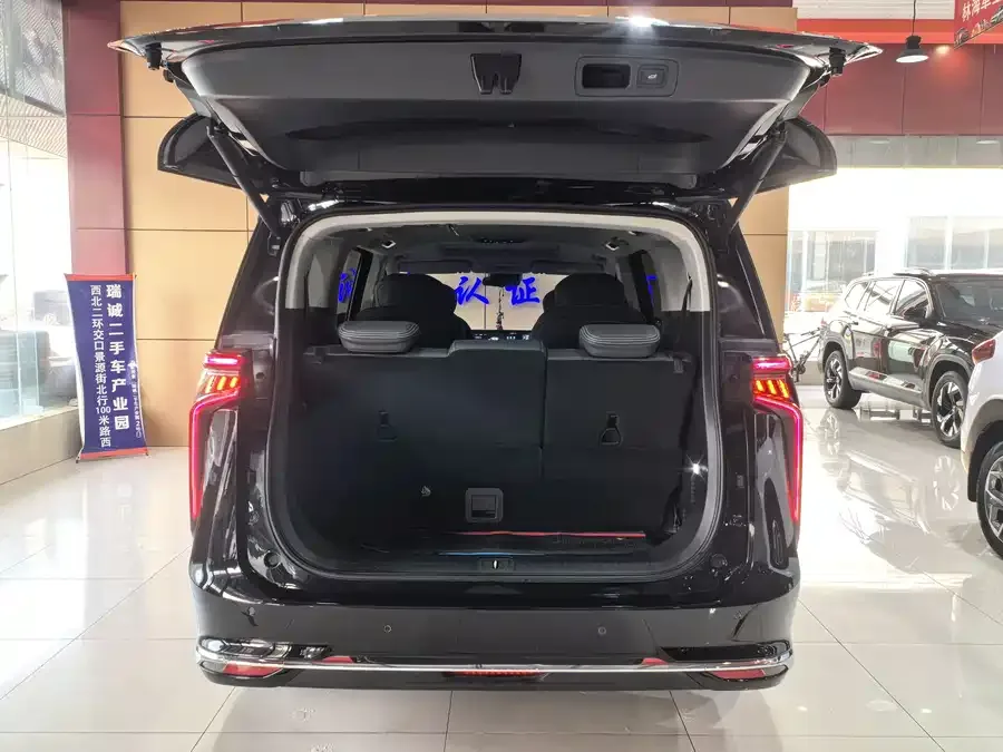 Maxus G90 2022 2.0T Galaxy seven-seater version 2023 — миниатюра 4