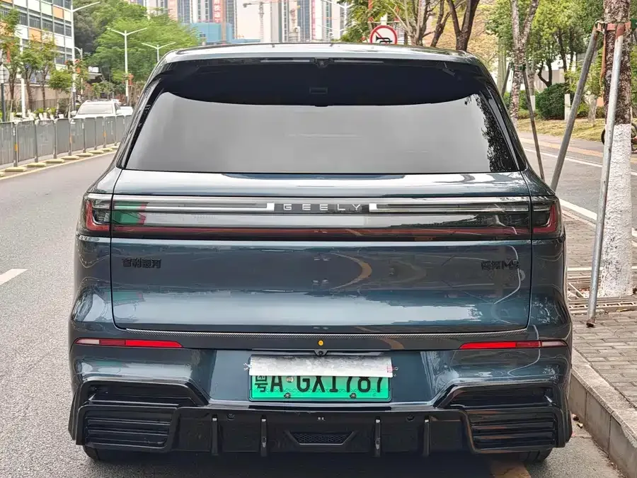 Geely Galaxy M9 Galaxy M9 2025 230km 2WD Exploration Edition 2025 — миниатюра 2