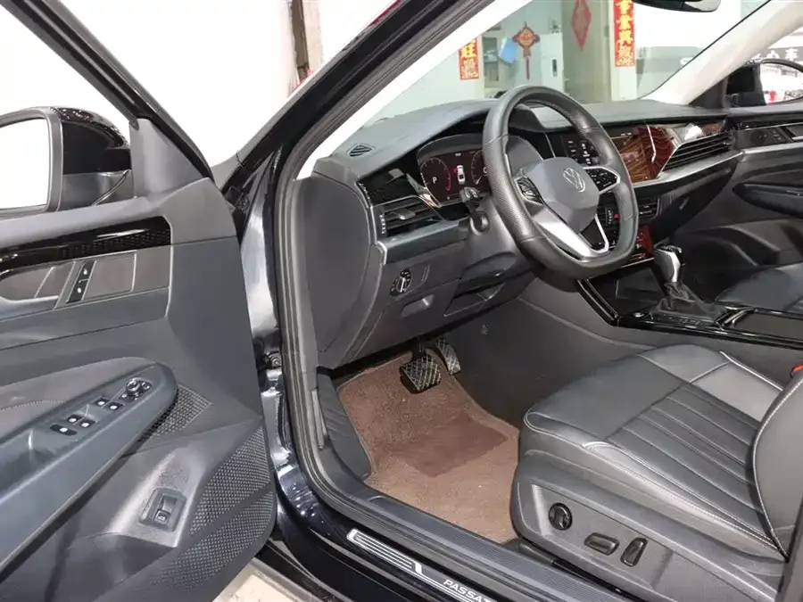 Volkswagen Passat Passat 2023 facelift 330TSI Elite Edition 2023 — миниатюра 3