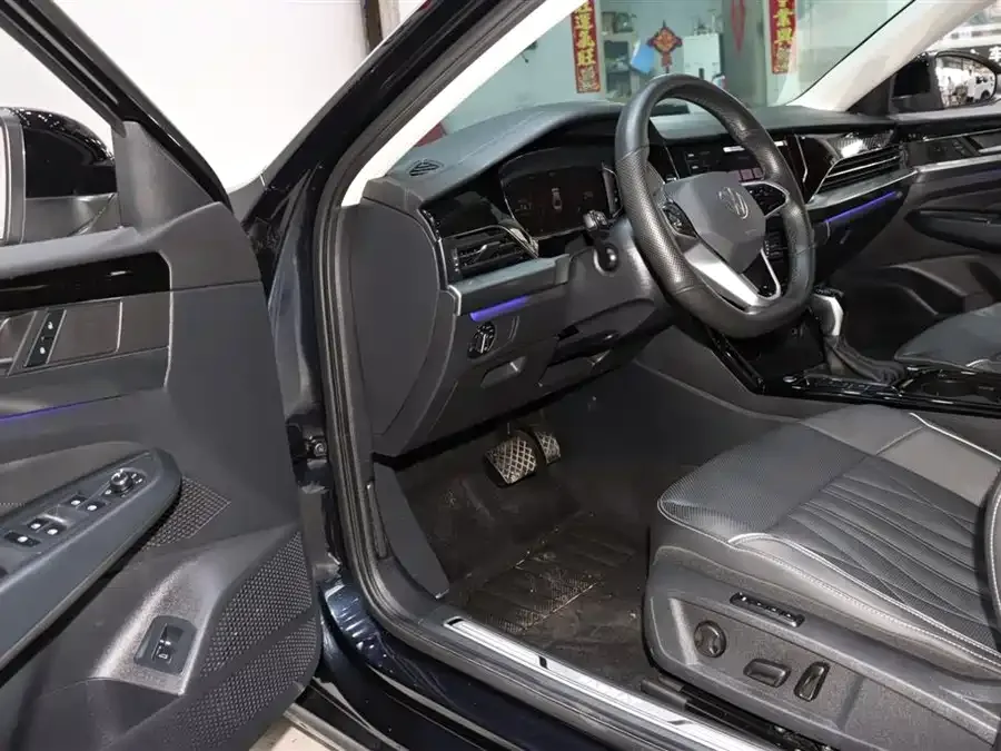 Volkswagen Passat Passat 2023 facelift 330TSI luxury version 2023 — миниатюра 3