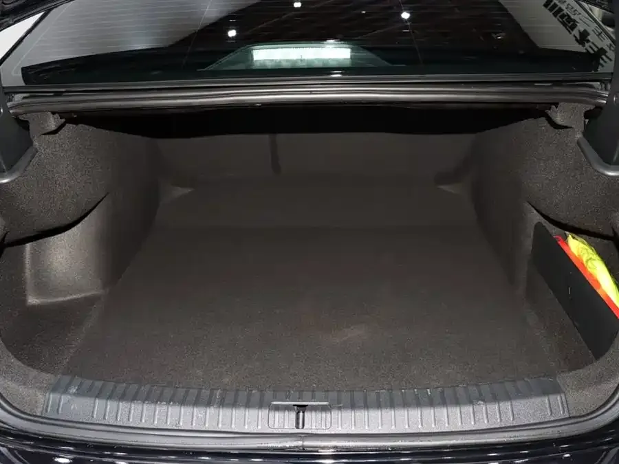 Volkswagen Passat Passat 2023 facelift 330TSI luxury version 2023 — миниатюра 5