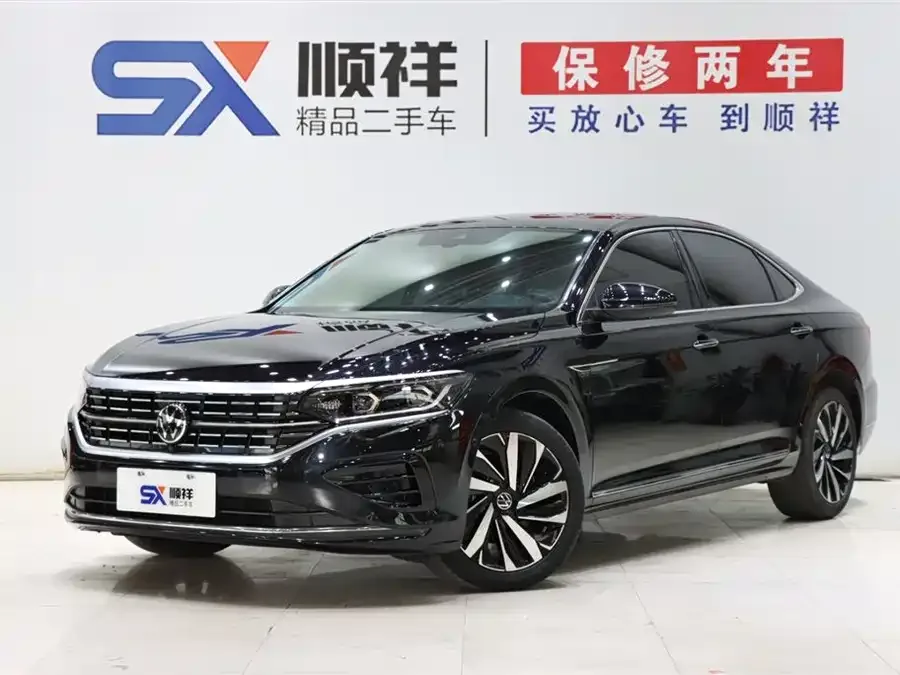 Volkswagen Passat Passat 2023 facelift 330TSI luxury version 2023 — фото 1, купить с доставкой в Москву