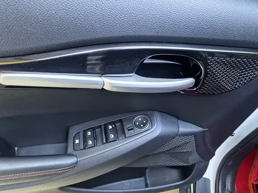 Kia Cyrus (Seltos) 2023 Certus 1.5L CVT Luxury Edition 2023 — миниатюра 4