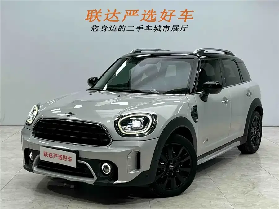 MINI COUNTRYMAN MINI COUNTRYMAN 2022 1.5T COOPER ALL4 Connoisseur 2022 — фото 1, купить с доставкой в Москву