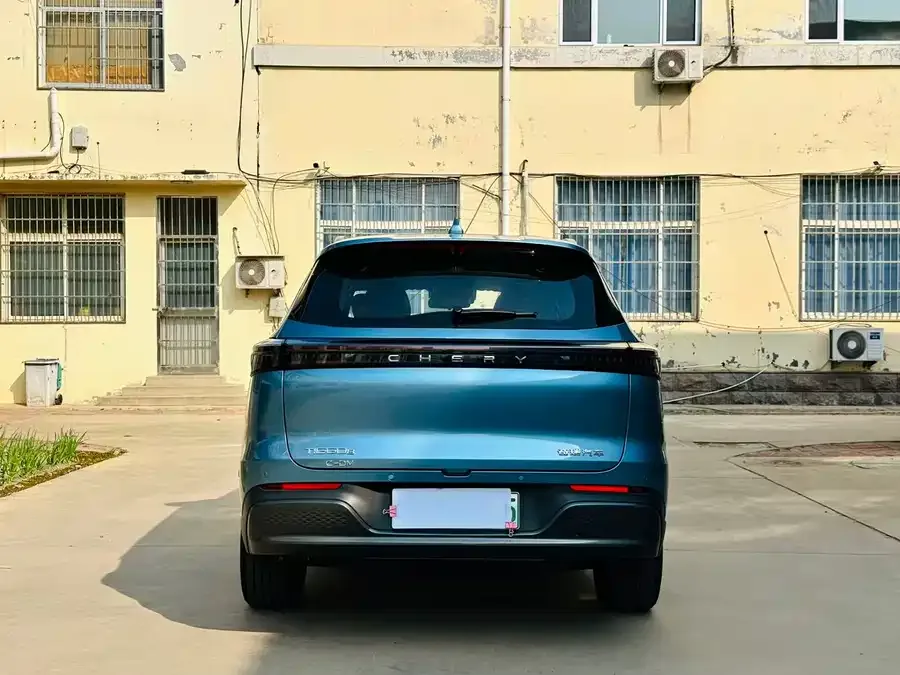 Chery Tiggo 8 PLUS C-DM Tiggo 8 PLUS C-DM 2025 1.5T 116km Premium 5-seater 2024 — миниатюра 5
