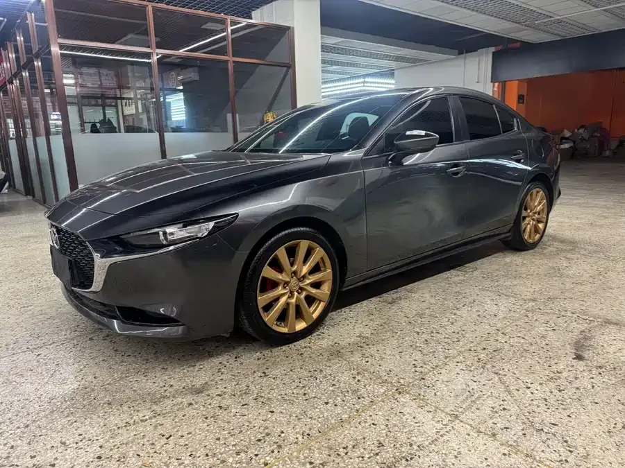 Mazda Axela Mazda3 Angkesela 2021 2.0L automatic quality version 2022 — фото 1, купить с доставкой в Москву
