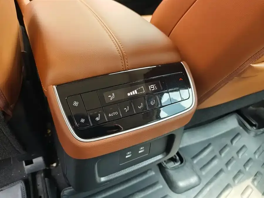 Nissan Pathfinder Tanlu 2024 380VC-TURBO 4WD Zhizun Edition 6 Seaters 2024 — миниатюра 5