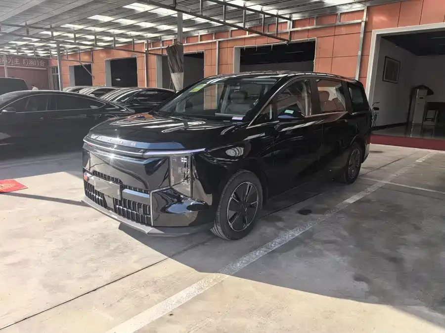 Maxus Dajia 7 Dajia 7 2024 Super Hybrid Long Range Edition Enjoyable Edition 2025 — фото 1, купить с доставкой в Москву