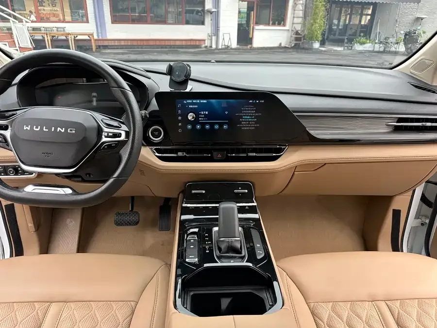 Wuling Capgemini Wuling Kaijie 2023 2.0L DHT Luxury Edition 2023 — миниатюра 5