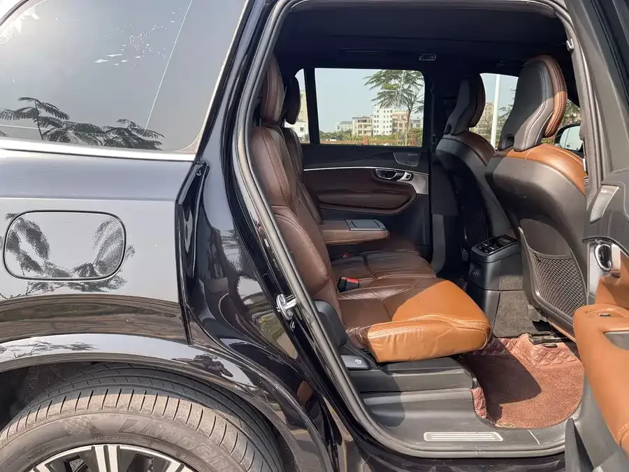Volvo XC90 Plug-in Hybrid Volvo XC90 plug-in hybrid 2022 model facelift E-drive hybrid T8 Zhizun luxury version 7 seats 2022 — миниатюра 4