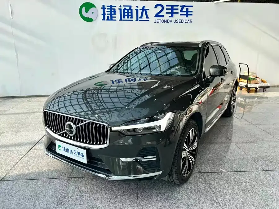 Volvo XC60 Plug-in Hybrid 2022
