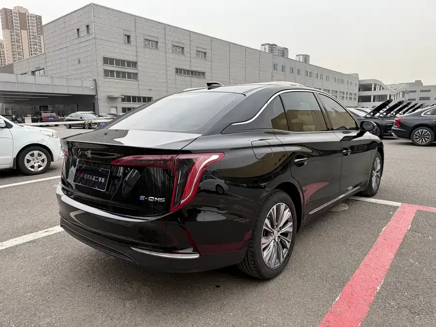 Hongqi E-QM5 Hongqi E-QM5 2024 500km Travel Edition 2024 — миниатюра 3