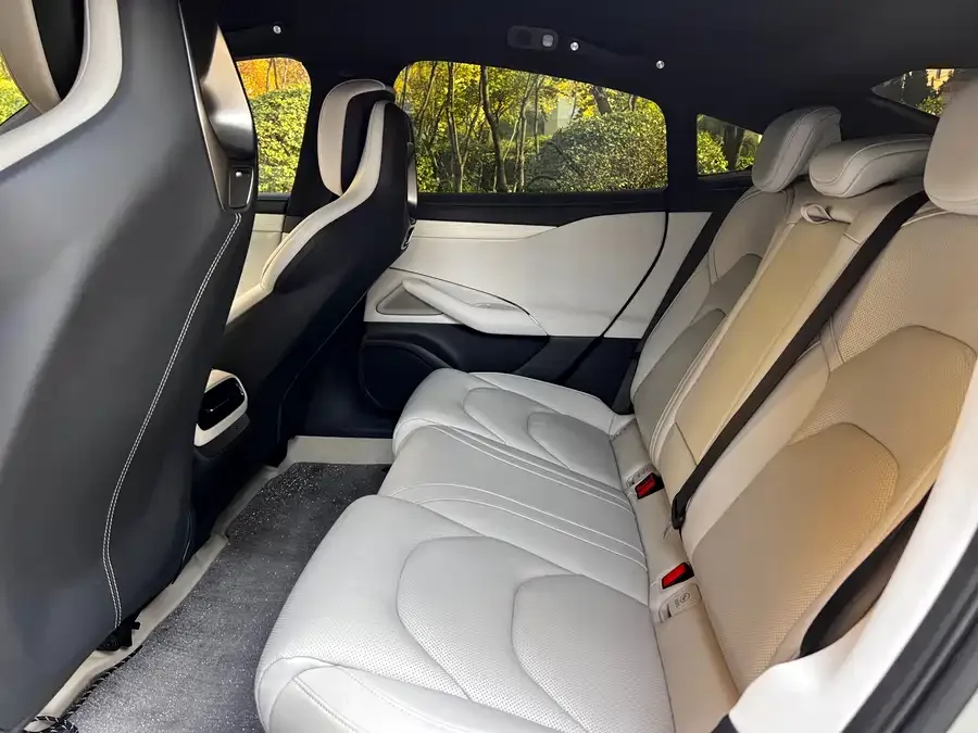 Xiaomi SU7 Xiaomi SU7 2024 four-wheel drive ultra-long battery life high-end intelligent driving Max version 2025 — миниатюра 2