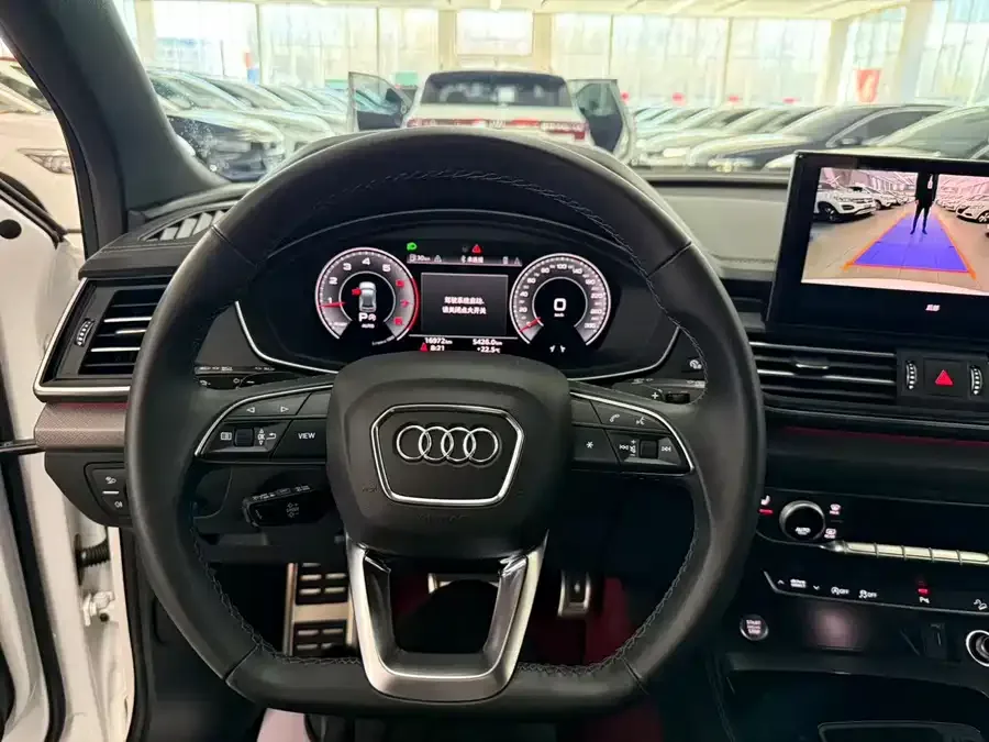 Audi Q5L 2024 40 TFSI Luxury Dynamic Edition 2024 — миниатюра 3