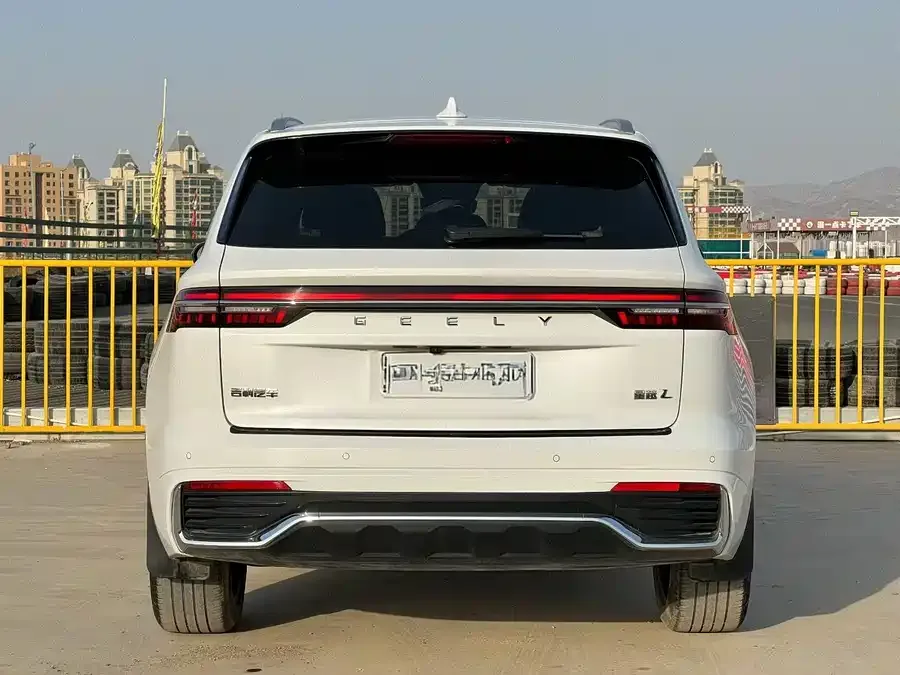 Geely Monjaro Xingyue L 2021 2.0TD DCT EVO 2WD Premium Edition 2023 — миниатюра 2