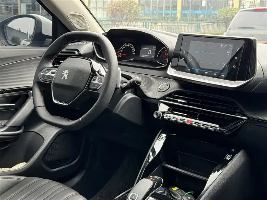 Peugeot 2008 Peugeot 2008 2022 230THP THE ONE 2023 — миниатюра 4