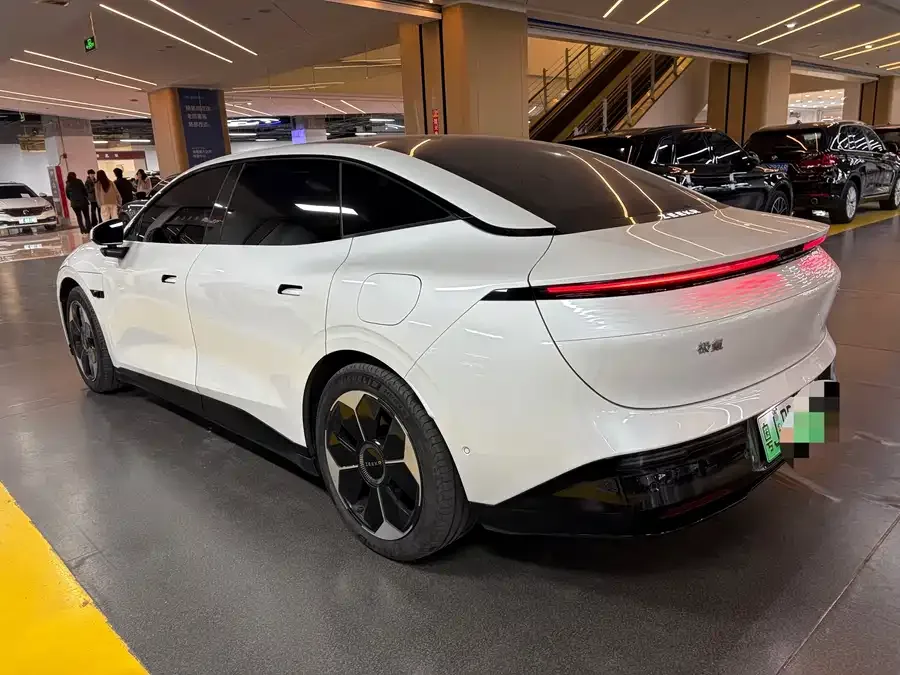 Zeekr 007 Zeekr 007 2024 4WD version 75kWh 2024 — миниатюра 5