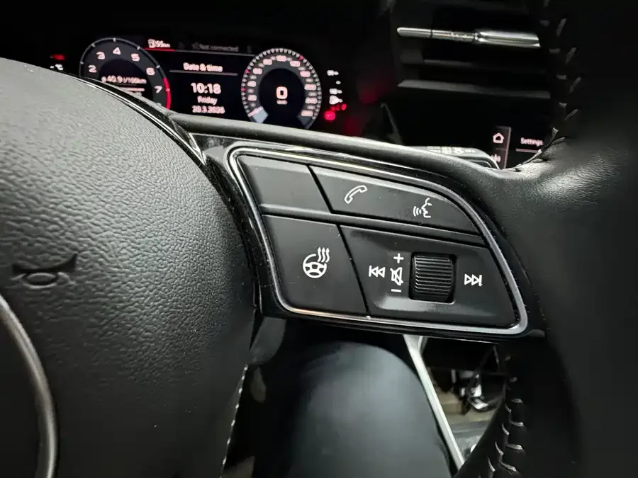 Audi A3 2021 Sportback 35 TFSI stylish and sporty 2022 — миниатюра 5