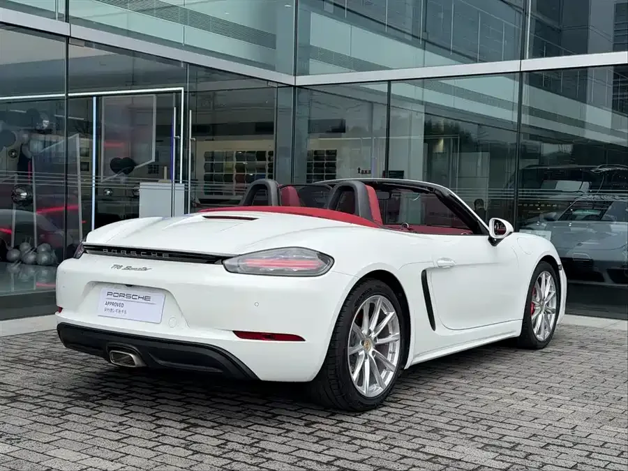 Porsche 718 2022 Boxster 2.0T 2023 — миниатюра 2