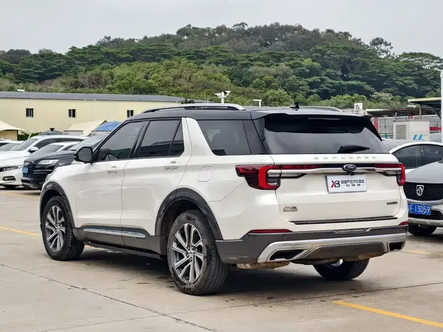Ford Explorer Explorer 2023 EcoBoost 285 4WD Fashion Plus Edition 6 Seaters 2024 — миниатюра 5