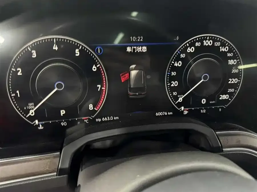 Volkswagen Touareg Touareg 2022 3.0TSI Ruixiang Edition Obsidian Sports Package 2022 — миниатюра 4