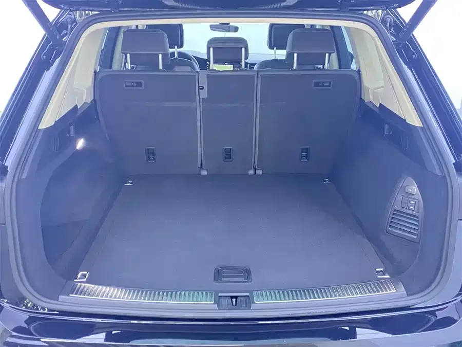Volkswagen Touareg Touareg 2022 3.0TSI Ruixiang Edition Obsidian Sports Package 2022 — миниатюра 5
