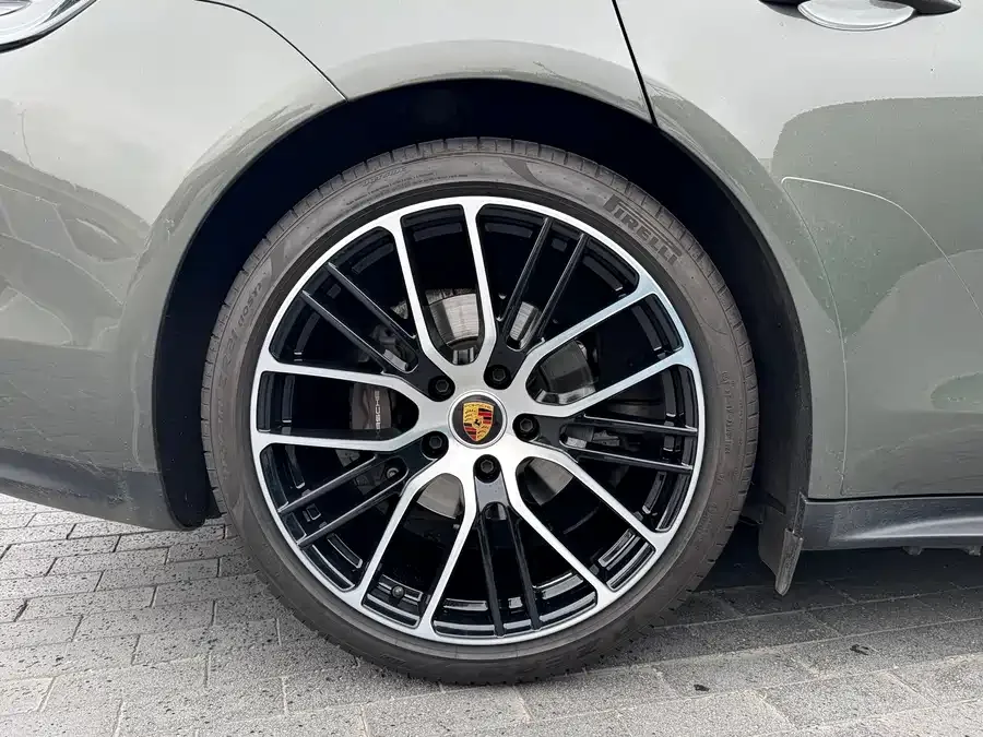 Porsche Panamera Panamera 2023 Panamera 2.9T Platinum Edition 2023 — миниатюра 3
