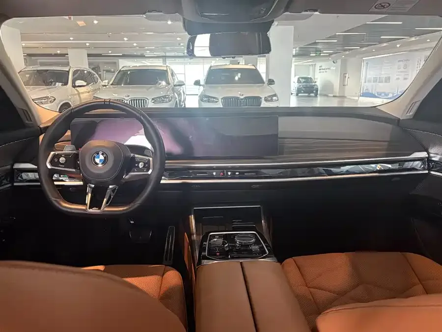 BMW 7 Series BMW 7 Series 2023 735Li M Sport Package 2025 — миниатюра 3