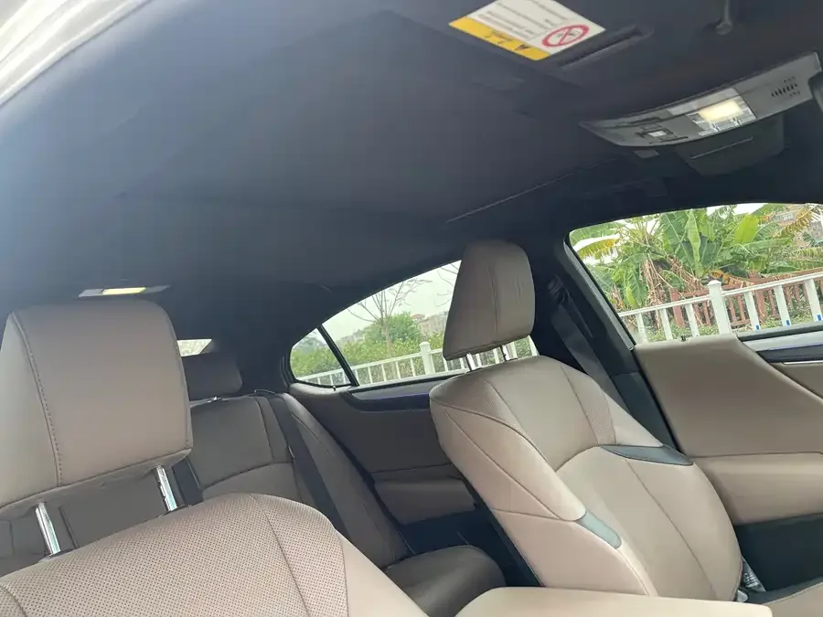 Lexus ES 2025 200 Premium Edition 2024 — миниатюра 3