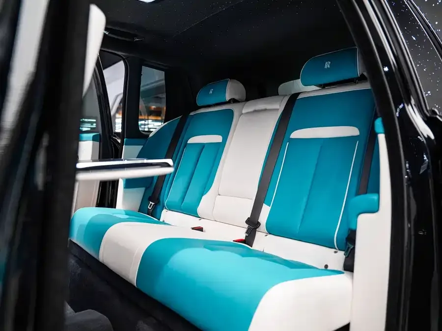 Rolls-Royce Cullinan Cullinan 2018 five-seat version 2022 — миниатюра 3
