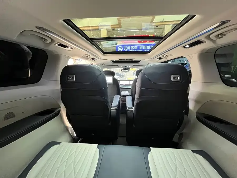 Maxus G90 2022 2.0T Interstellar Ultimate Edition 2023 — миниатюра 4