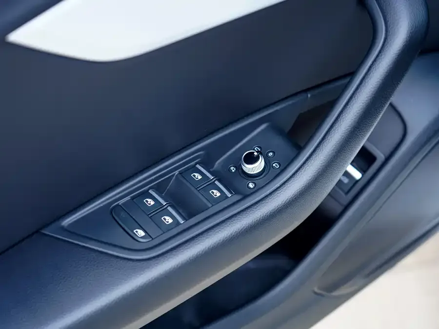 Audi a4 l 2022 40 TFSI luxury and dynamic model 2022 — миниатюра 5