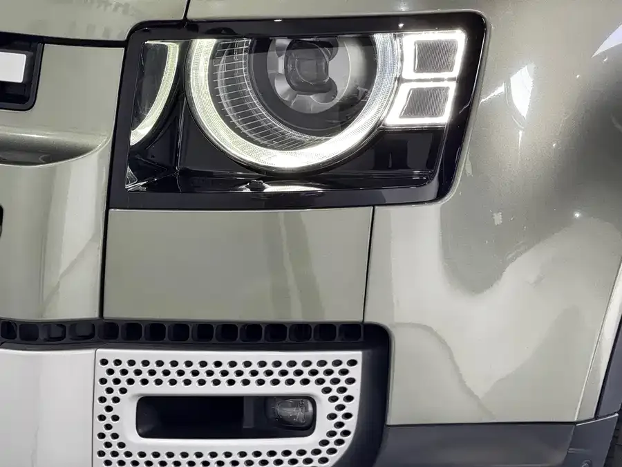 Land Rover guard Land Rover Defender 2023 130 3.0T P400 HSE 2024 — миниатюра 3