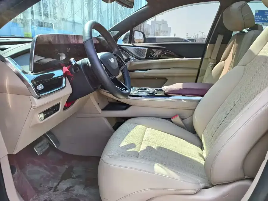 Cadillac XT5 2025 2.0T Premium Edition 2025 — миниатюра 2