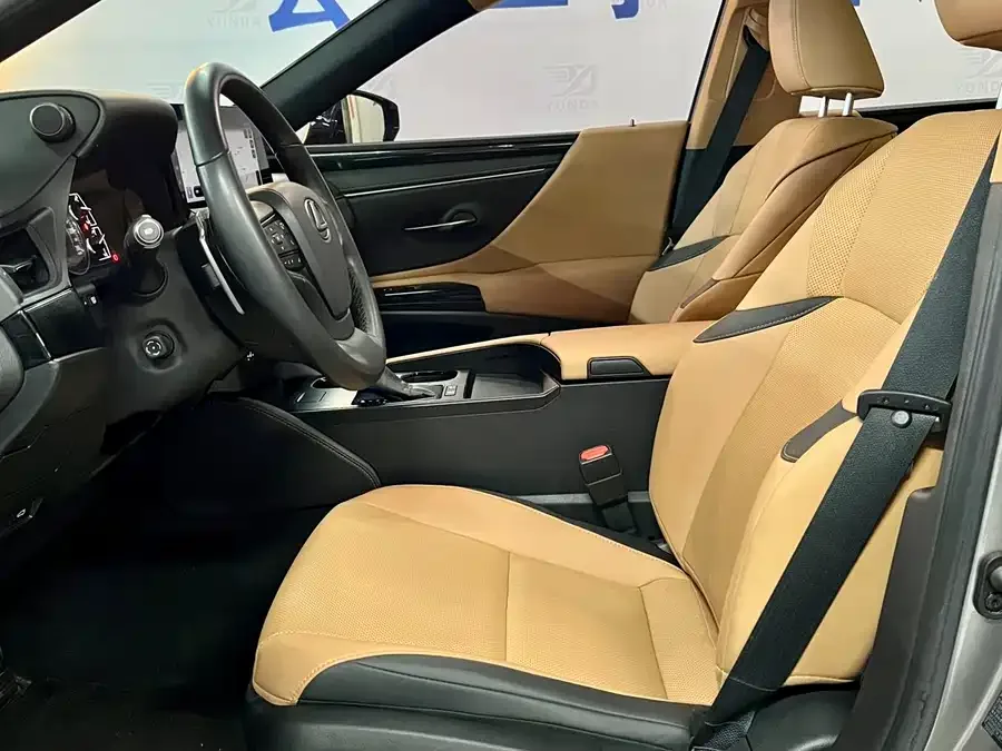 Lexus ES 2022 300h Excellence Edition 2023 — миниатюра 3