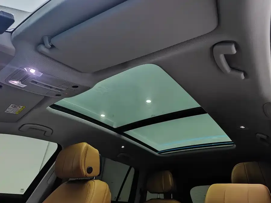 Audi Q6 2024 45 TFSI quattro Qiyun Yulin Package 6 Seaters 2024 — миниатюра 4