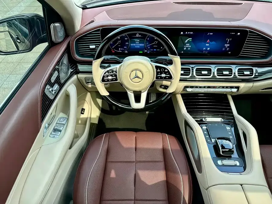 Mercedes-Benz GLS Mercedes-Benz GLS 2022 Model 2 GLS 450 4MATIC Luxury Edition 2022 — миниатюра 3