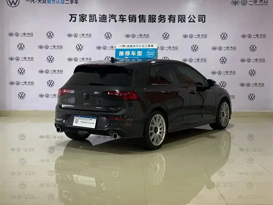 Volkswagen GOLF GTI Golf GTI 2021 facelift 380TSI DSG GTI 2023 — миниатюра 2