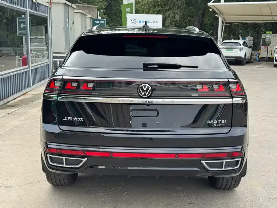 Volkswagen Teramont 2023 Touron Touron X 380TSI 4WD Luxury Edition 2023 — миниатюра 3