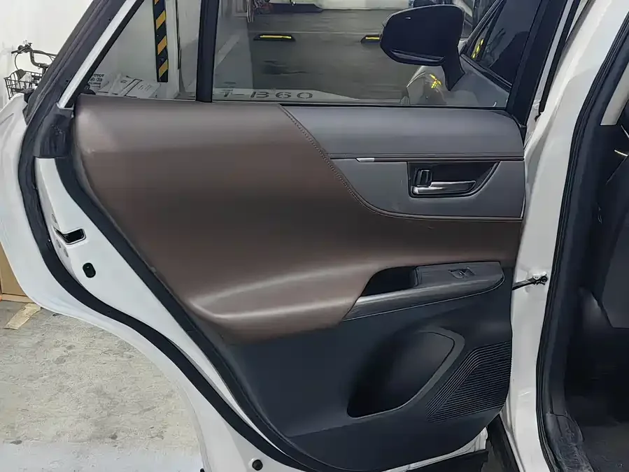 Toyota Lingfang HARRIER Lingfang Harrier 2022 2.0L CVT 2WD Luxury Edition 2022 — миниатюра 4