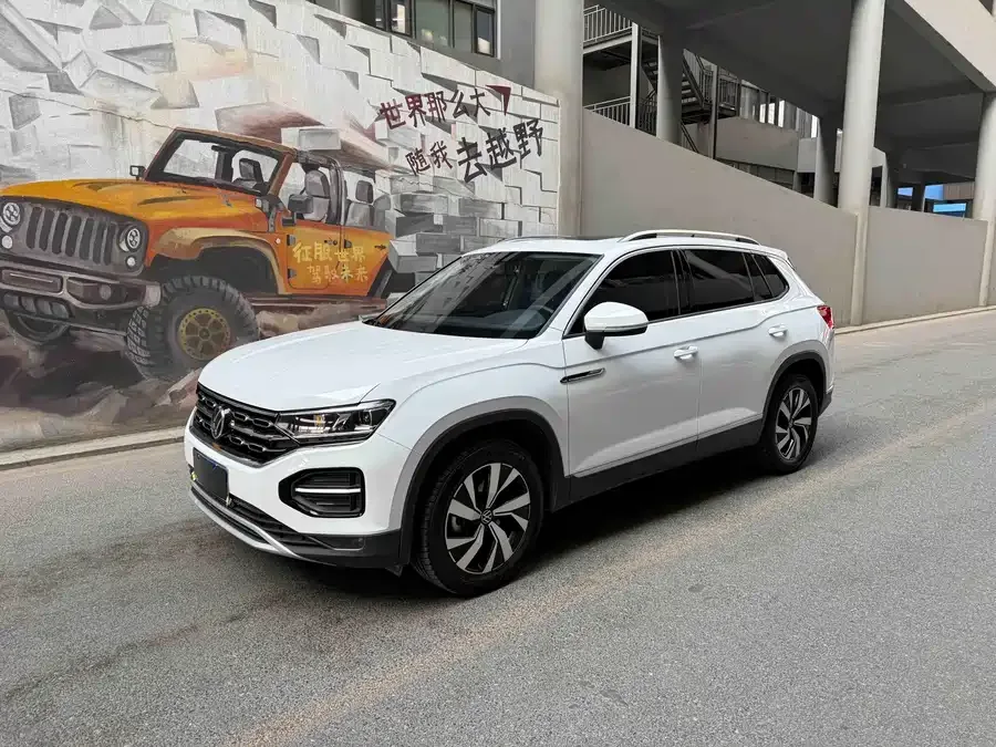 Volkswagen Tayron Tanyue 2022 280TSI 2WD Luxury Smart Edition 2022 — фото 1, купить с доставкой в Москву