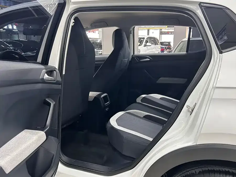 Volkswagen Tiguan (Tharu) Tuyue 2025 New 1.5L Ruijin Edition 2024 — миниатюра 3
