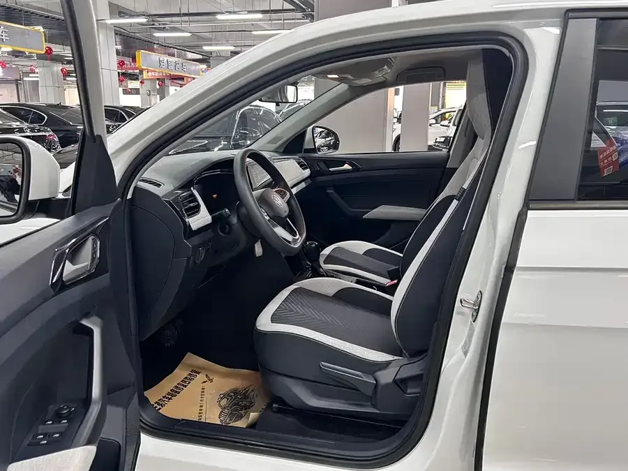 Volkswagen Tiguan (Tharu) Tuyue 2025 New 1.5L Ruijin Edition 2024 — миниатюра 5