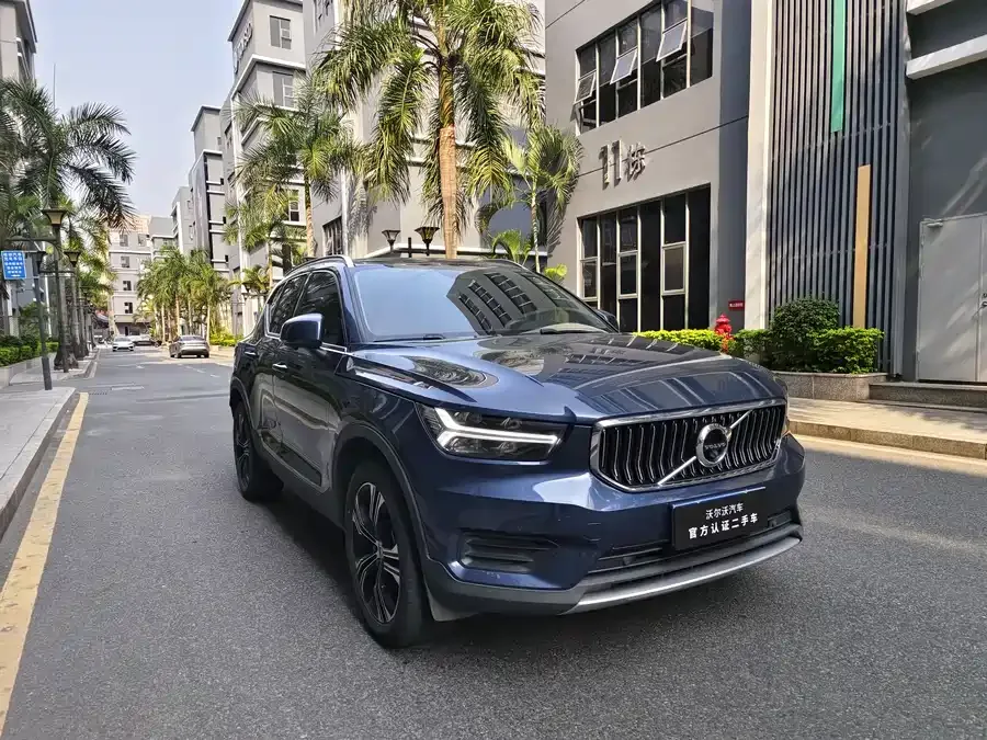 Volvo XC40 2022 T4 four-wheel drive Zhiyuan luxury version 2022 — миниатюра 3