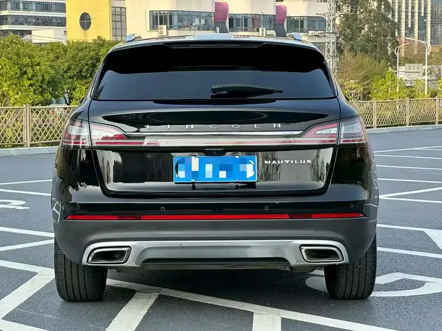 Lincoln Navigator Navigator 2021 2.0T 4WD Elegant Edition 2022 — миниатюра 5