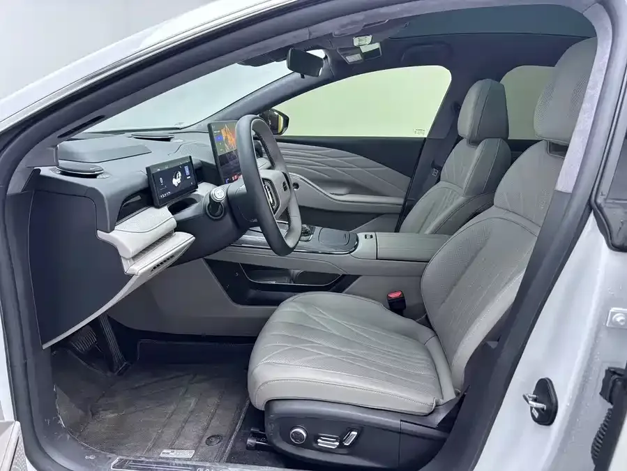 Geely Galaxy Star 8 Galaxy Star 8 2025 130km EM-P Starship Edition 2025 — миниатюра 3