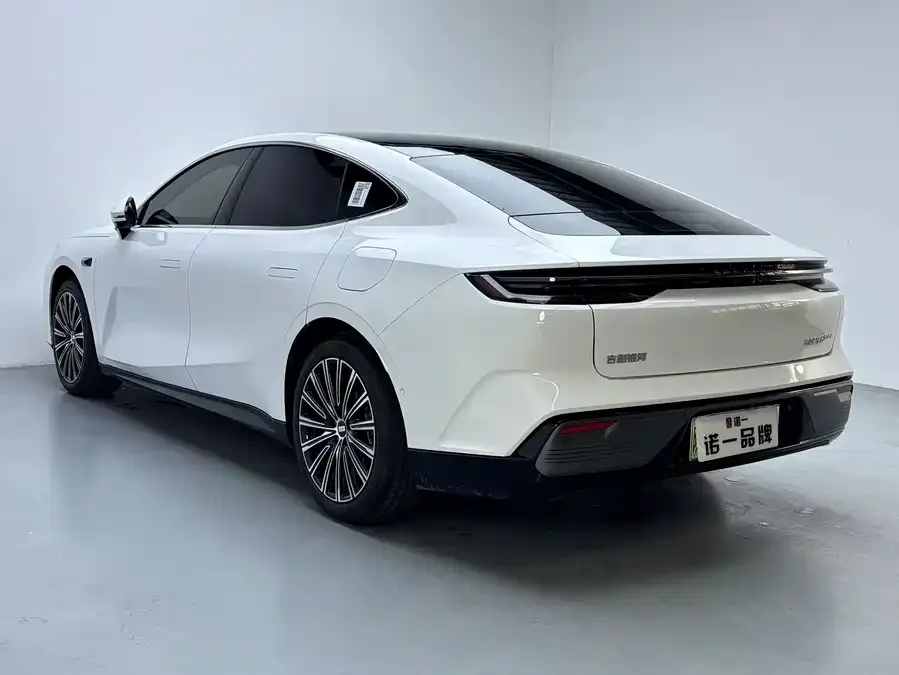 Geely Galaxy Star 8 Galaxy Star 8 2025 130km EM-P Starship Edition 2025 — миниатюра 4