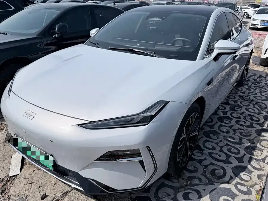 Geely Galaxy E8 Galaxy E8 2024 665km RWD Starship Smart Driving Edition 2025 — фото 1, купить с доставкой в Москву
