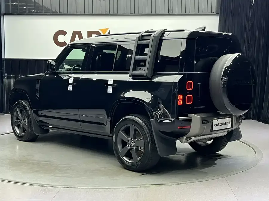 Land Rover guard Land Rover Defender 2023 110 3.0T P400 X-DYNAMIC HSE 2024 — миниатюра 5