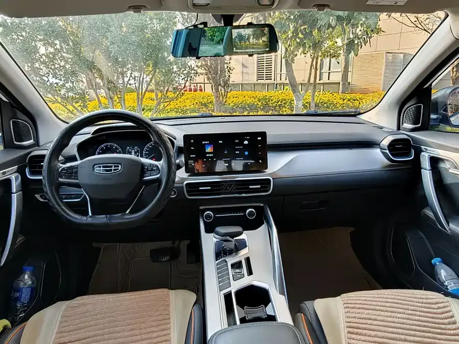 Geely Coolray SX11 Geely Binyue 2024 1.5T DCT Dragon Edition 2025 — миниатюра 3